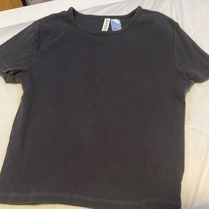 h&m cropped ish top!